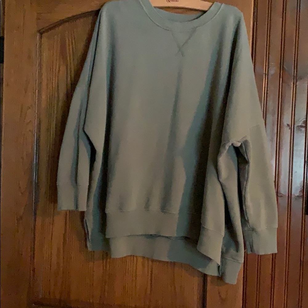 Sweatshirt